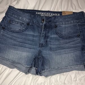 Women’s American Eagle shorts